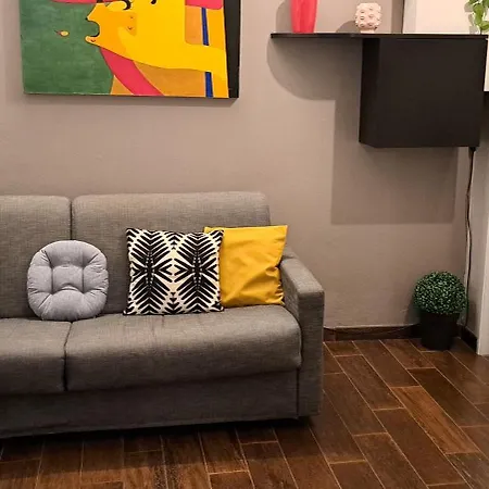 Brand New - 5 Minutes From Istria Metro Station Apartmán